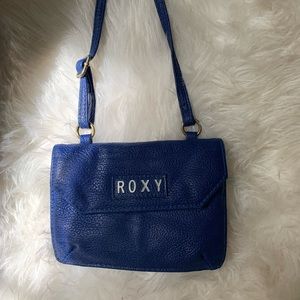 roxy crossbody clutch